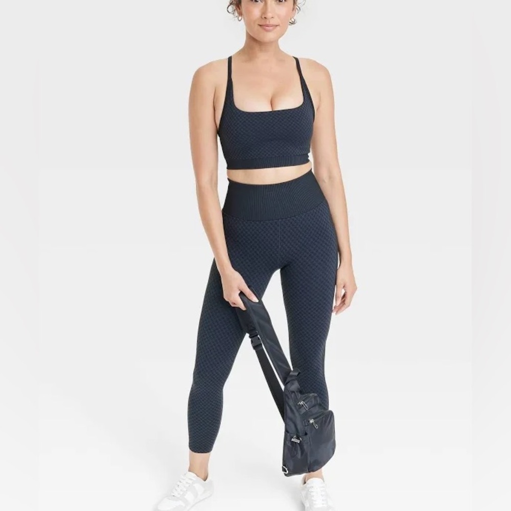 Women's Seamless Medium Support Racerback Sports Bra - All In Motion navy Small